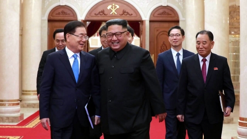  北 김정은 "핵없는 한반도 확고한 입장"