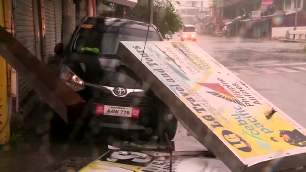 슈퍼 태풍, 필리핀 강타...13명 사망·피해 속출