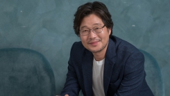 유재명, 7만원 출연료부터 100편 다작 배우되기까지 유재명, 7만원 출연료부터 100편 다작 배우되기까지