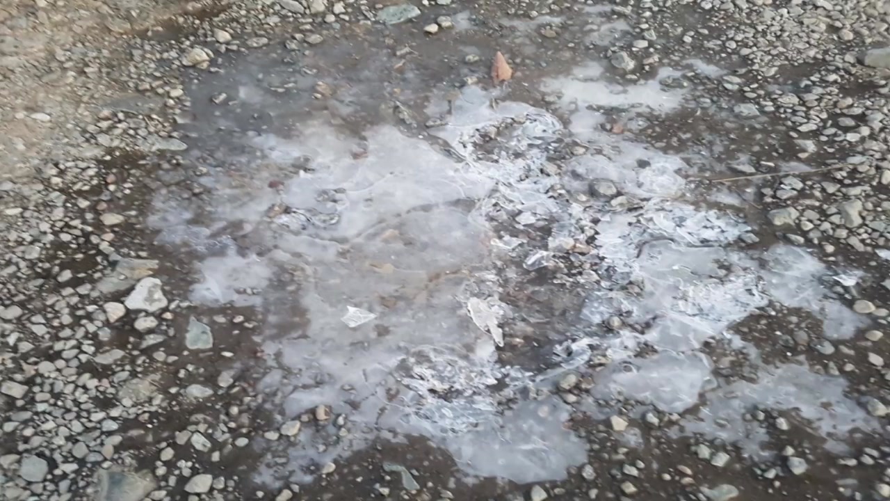 [날씨] 설악산 첫얼음, 춘천 첫서리...오늘 아침 더 추워