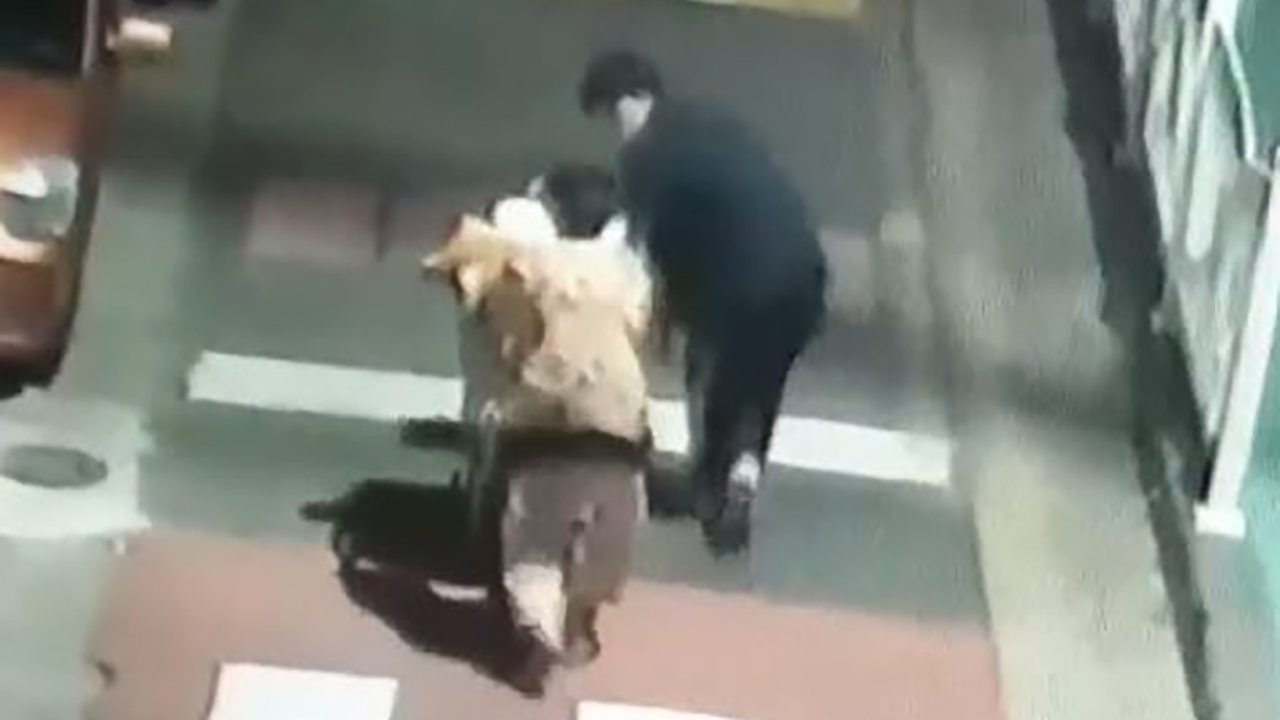 수레 끄는 할머니 돕던 故 김선웅 군의 마지막 모습