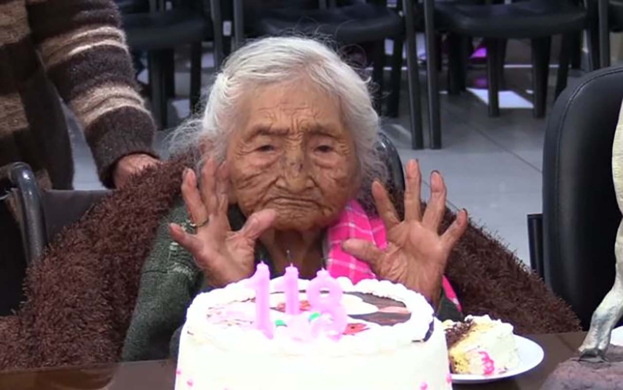 118번째 생일 맞은 할머니...생존한 세계 '최고령'