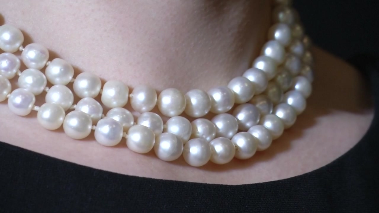 마리 앙투아네트 다이아몬드 목걸이 제네바에서 경매