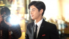 차은우, ‘레드카펫 압도하는 얼굴 천재 비주얼’ (AAA 레드카펫) 차은우, ‘레드카펫 압도하는 얼굴 천재 비주얼’ (AAA 레드카펫)