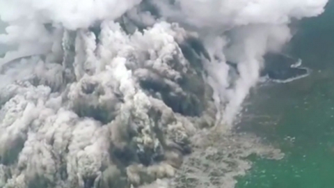 인니 쓰나미 “화산 경사면 붕괴로 발생한 해저 산사태가 원인”