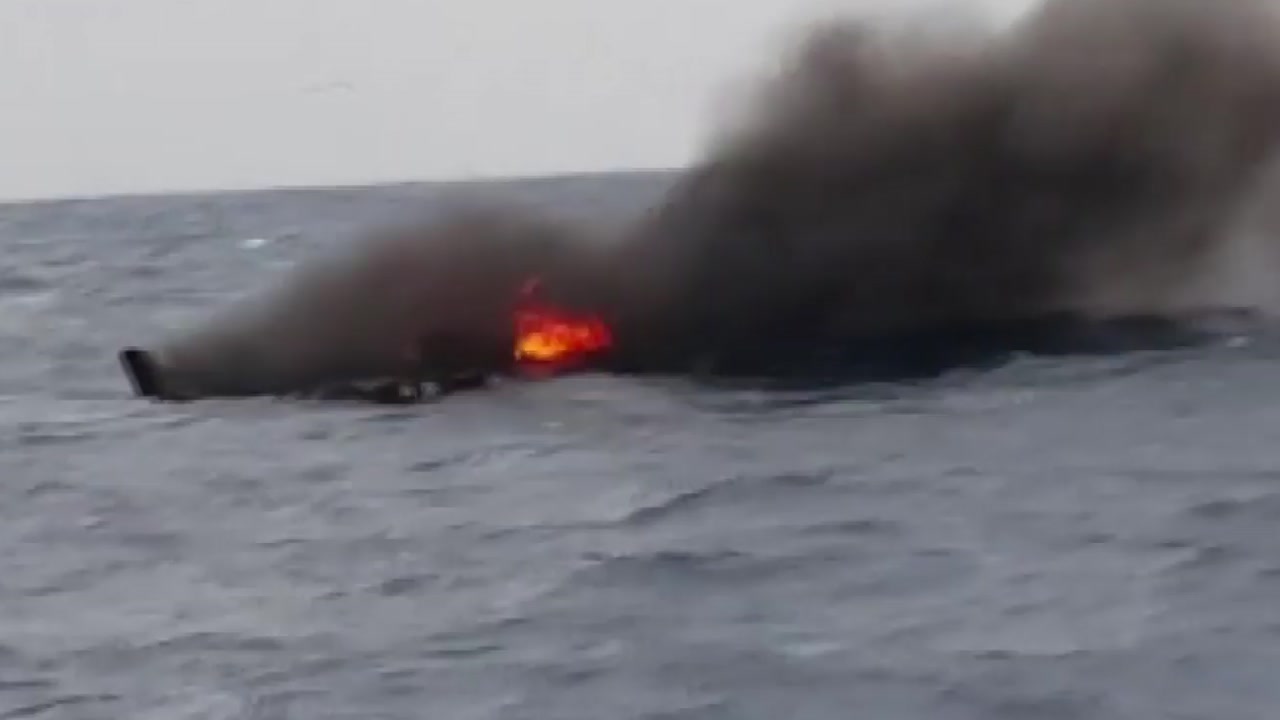 포항 어선 화재...6명 중 2명 사망·1명 실종
