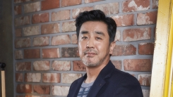 류승룡 "예능? '극한직업' 배우들과 첫 도전...깜짝 놀라실 것" 류승룡 "예능? '극한직업' 배우들과 첫 도전...깜짝 놀라실 것"