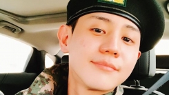 "반갑습니다" 양요섭, 입대 후 첫 근황…늠름한 베레모 "반갑습니다" 양요섭, 입대 후 첫 근황…늠름한 베레모