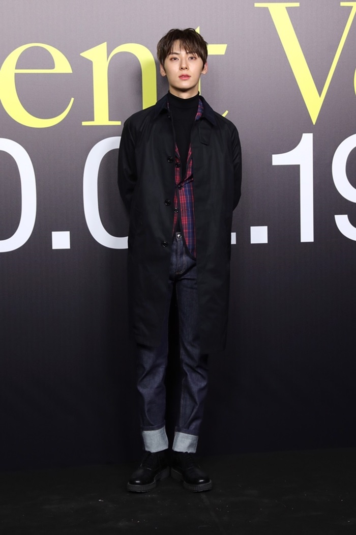 '뉴이스트' 민현, 밀라노 패션위크서 글로벌 인기 입증
