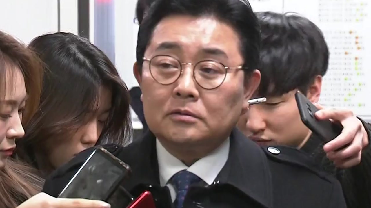 '홈쇼핑 뇌물' 전병헌 前 정무수석 1심 징역 5년...법정구속 피해