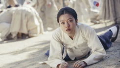 '항거', 3.1절 연휴 박스오피스 1위...사흘간 60만 '항거', 3.1절 연휴 박스오피스 1위...사흘간 60만