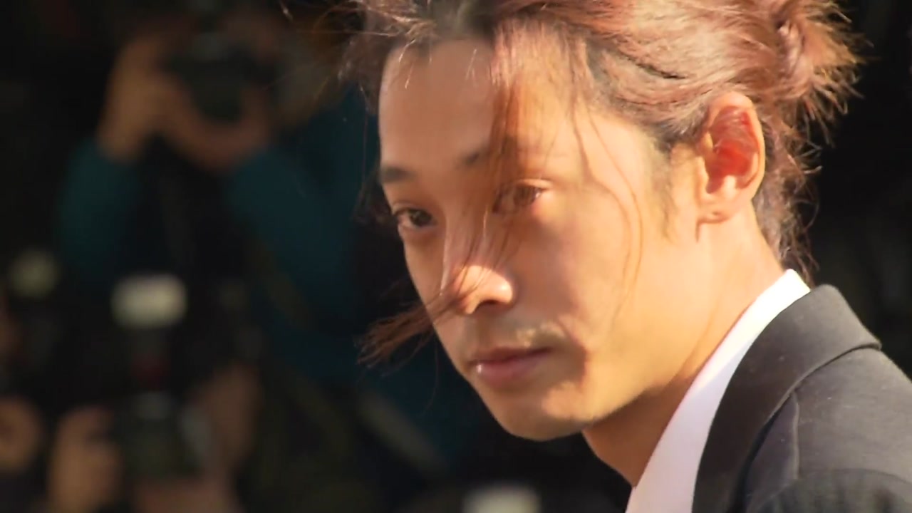 '성관계 몰카' 정준영 잠시 뒤 법원 출석