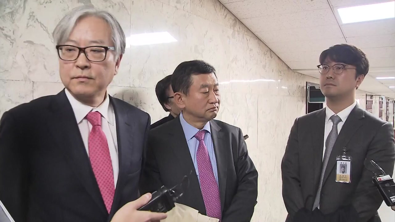5·18 망언 징계 첫 발부터 '삐걱'...한국당 위원 전원 사퇴