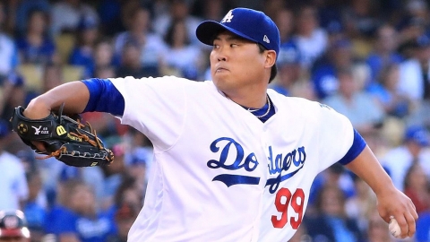 류현진, 18년 만에 한국인 투수 MLB 개막전 선발승