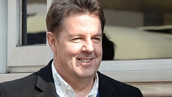 [Y이슈] 로버트 할리, 마약 혐의로 체포→'라스'·'얼마예요' 비상