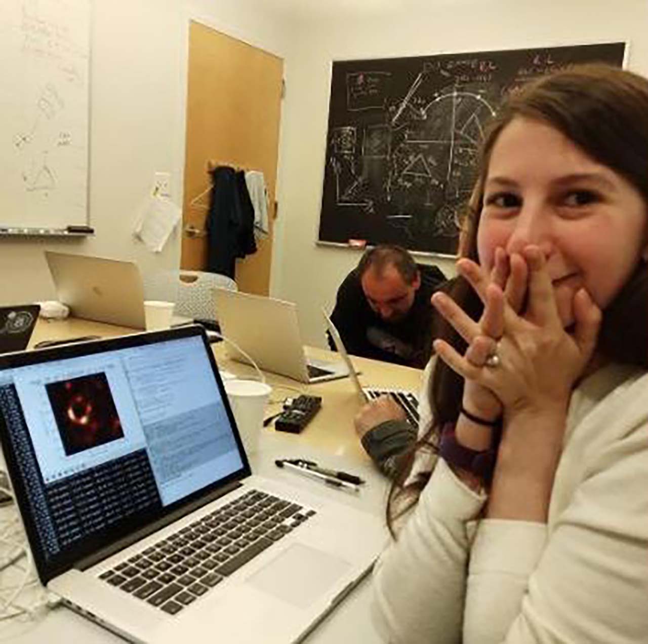 '블랙홀' 촬영 알고리즘 개발한 MIT 대학원생