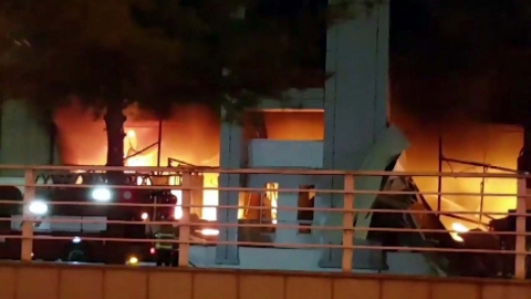 오창 건강기능식품 제조 공장서 불...12명 부상