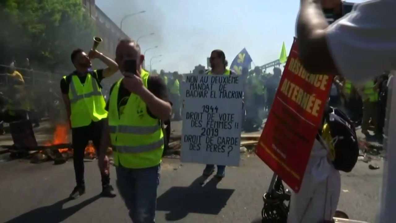 노트르담 성당 인근 '노란 조끼' 집회...파리 곳곳 폭력시위
