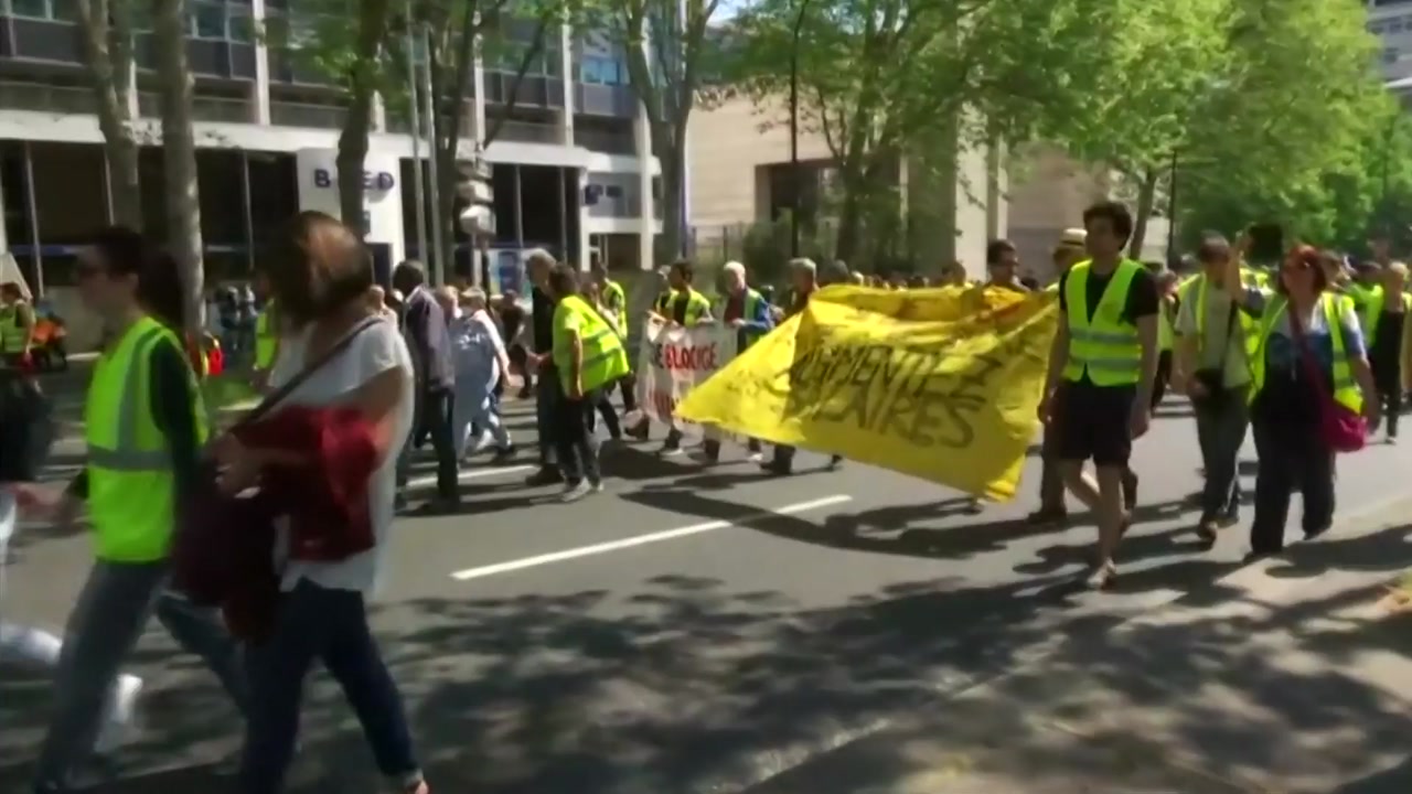 '노란 조끼' 시위 재점화...노트르담 성당 거액 성금 탓?