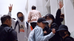 방탄소년단, 빌보드 뮤직 어워드 참석차 출국 ‘잘 다녀올게요’ 방탄소년단, 빌보드 뮤직 어워드 참석차 출국 ‘잘 다녀올게요’