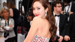 '2년 연속 칸 레드카펫' 제시카, 당당한 에티튜드 '2년 연속 칸 레드카펫' 제시카, 당당한 에티튜드