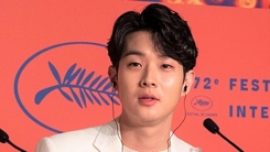 '기생충' 최우식 "대선배 송강호를 연기 지도, 다시 없을 연기" '기생충' 최우식 "대선배 송강호를 연기 지도, 다시 없을 연기"