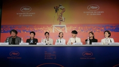 "두렵고 신기"...봉준호 감독X배우들 밝힌 걸작 '기생충' 탄생기(종합) "두렵고 신기"...봉준호 감독X배우들 밝힌 걸작 '기생충' 탄생기(종합)