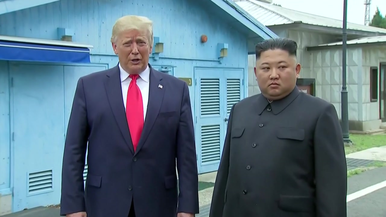 북미 정상, 사상 첫 판문점 회담..."북한 땅 밟은 첫 미국 대통령"