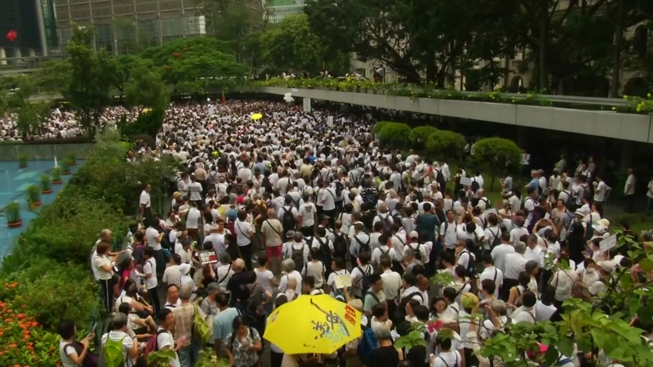 홍콩 '송환법 반대' 노인 시위..."청년들 지지한다"