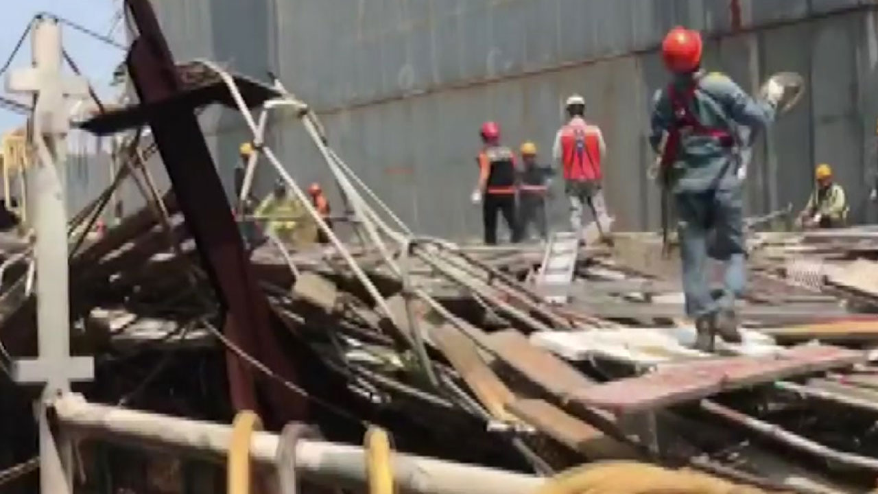 창원 배 제조업체 외벽 구조물 무너져 5명 부상