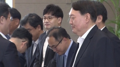 윤석열, 인사불만 추스르기...&quot;보직 연연말고 최선 다해야&quot;