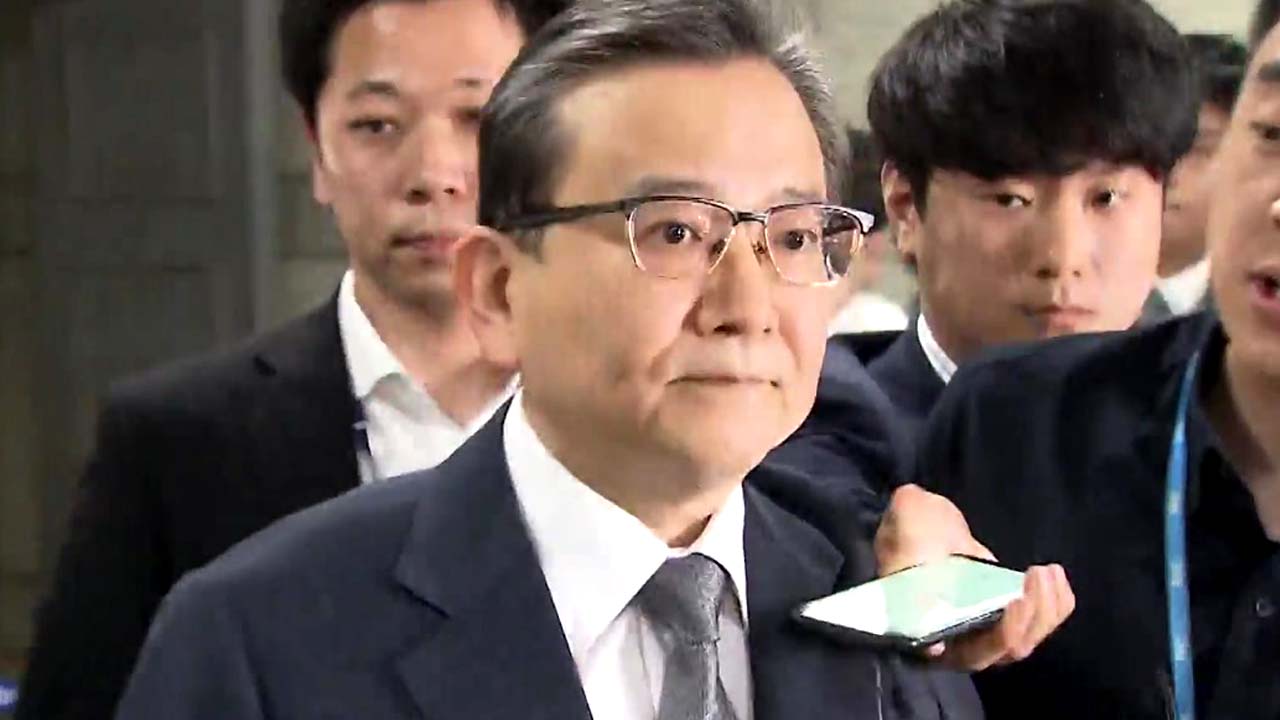 김학의 '차명계좌 억대 뇌물' 추가 혐의...오늘 첫 재판 출석