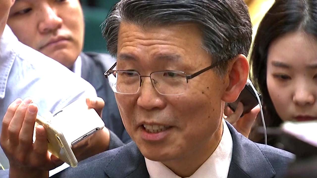[단독] 은성수, 국회의원 20여 명에 정치자금 2천만 원 기부 논란