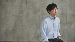 김동률, 신곡 '여름의 끝자락' 무한애정 "발표 1년 미룰만큼 아끼는 곡" 김동률, 신곡 '여름의 끝자락' 무한애정 "발표 1년 미룰만큼 아끼는 곡"