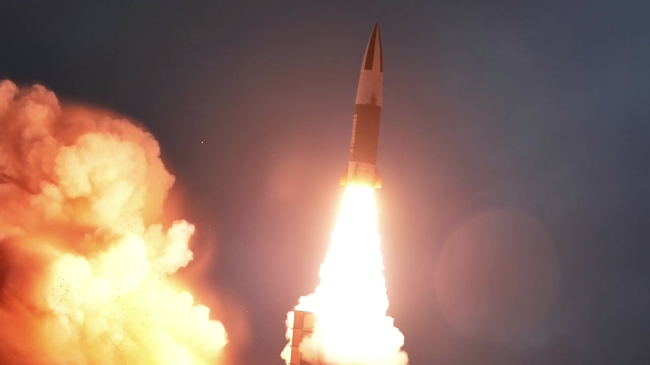 北, 단거리 탄도미사일 2발 발사...'신형무기' 가능성