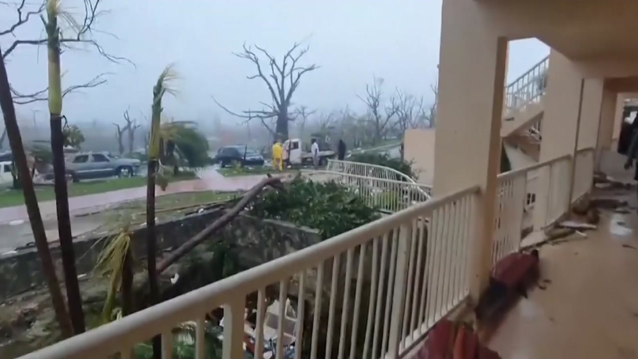 허리케인 도리안, 바하마 강타...폭우·강풍 피해 속출