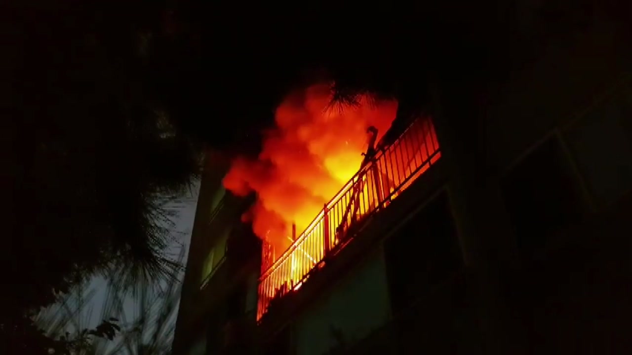 용인 아파트에서 불...1명 중상·50여 명 대피
