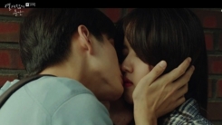 '열여덟의 순간' 김향기·옹성우 첫 키스...풋풋 감성+성숙 연기 '열여덟의 순간' 김향기·옹성우 첫 키스...풋풋 감성+성숙 연기