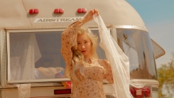 선미, 써스데이 아일랜드 새 뮤즈…로맨틱 가을 화보 공개 선미, 써스데이 아일랜드 새 뮤즈…로맨틱 가을 화보 공개