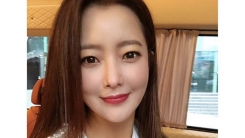 "43살 맞아?" 김희선, 여전한 방부제 미모 공개 "43살 맞아?" 김희선, 여전한 방부제 미모 공개
