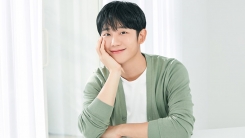 정해인, 듀이트리 화보 공개…맑은 피부+싱그러운 미소 정해인, 듀이트리 화보 공개…맑은 피부+싱그러운 미소