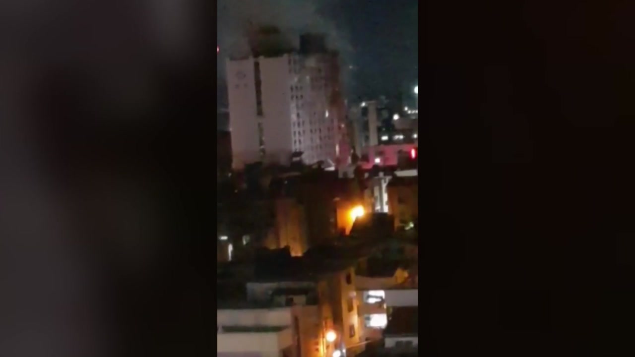 청주 아파트 9층 불...19명 연기 흡입