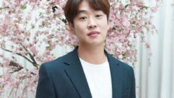 안재홍 측 "5살 연하 여자친구와 결별"(공식) 안재홍 측 "5살 연하 여자친구와 결별"(공식)