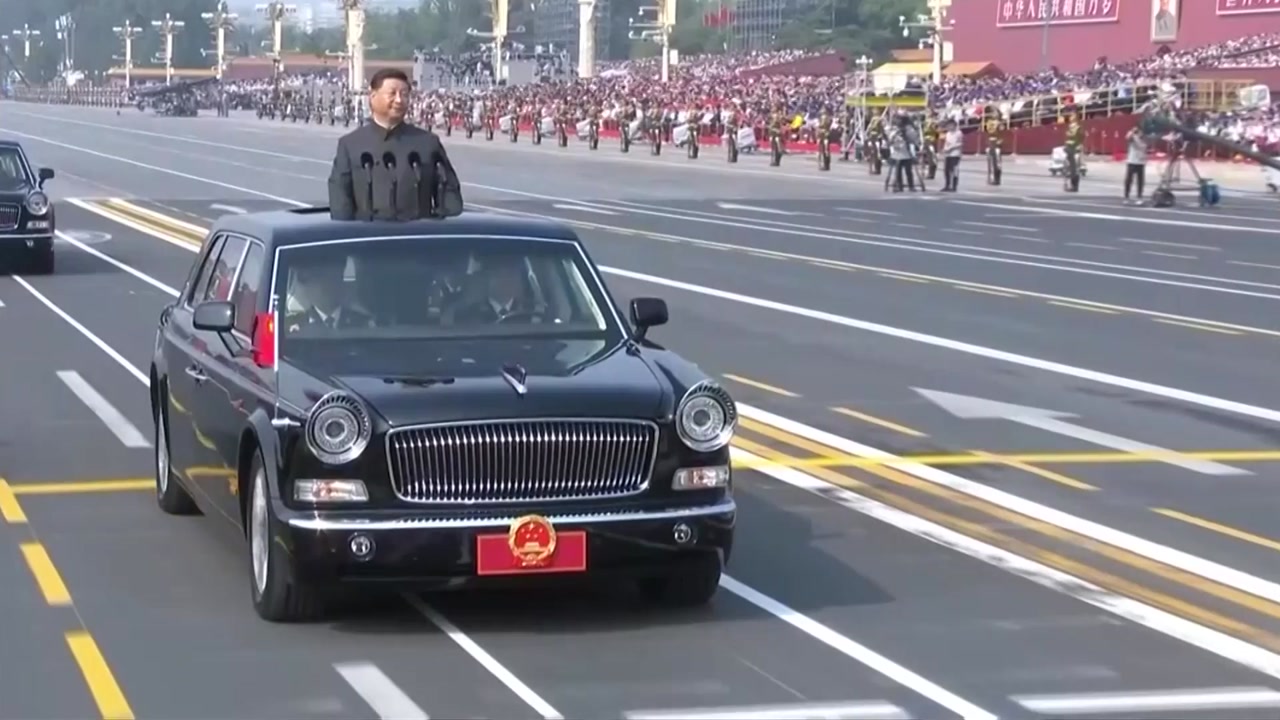 中 건국 70주년 열병식...시진핑, '1국가 2체제'와 통일 재확인