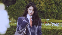 아이유, 몽환적 가을 화보 공개…신비로운 매력 발산 아이유, 몽환적 가을 화보 공개…신비로운 매력 발산