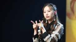 송하예 "팬들이 지어준 별명 '슬픈 햄스터'…반전 매력 있다" 송하예 "팬들이 지어준 별명 '슬픈 햄스터'…반전 매력 있다"