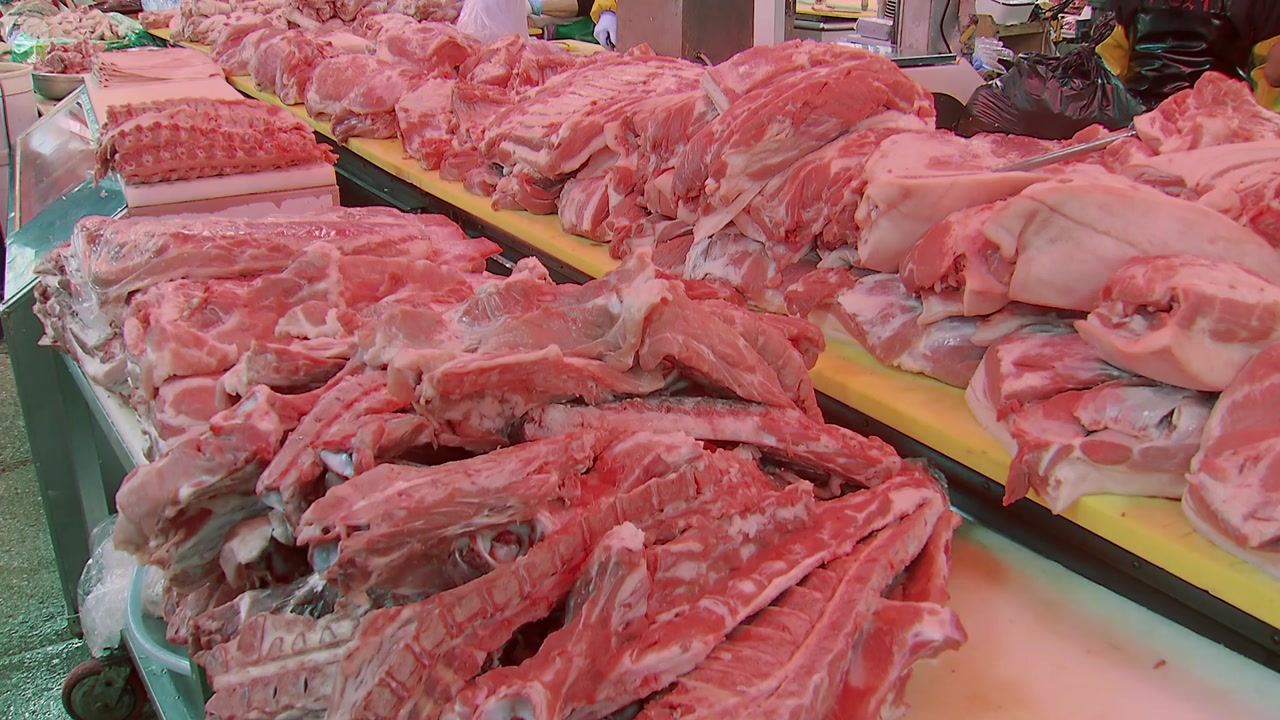 돼지고기 도매가 돼지열병 확진 후 최저치...㎏당 2천700원대