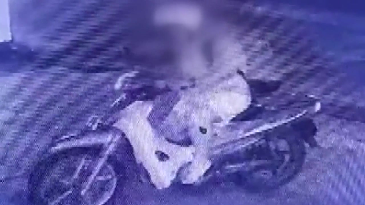 [영상] CCTV에 고스란히 담긴 오토바이 절도 현장