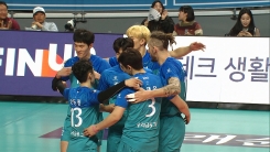 우리카드 천신만고 끝 2연패 탈출...현대건설 2위 껑충 우리카드 천신만고 끝 2연패 탈출...현대건설 2위 껑충