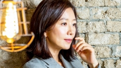 김희애 "선배로서의 역할? 모두가 프로페셔널" 김희애 "선배로서의 역할? 모두가 프로페셔널"
